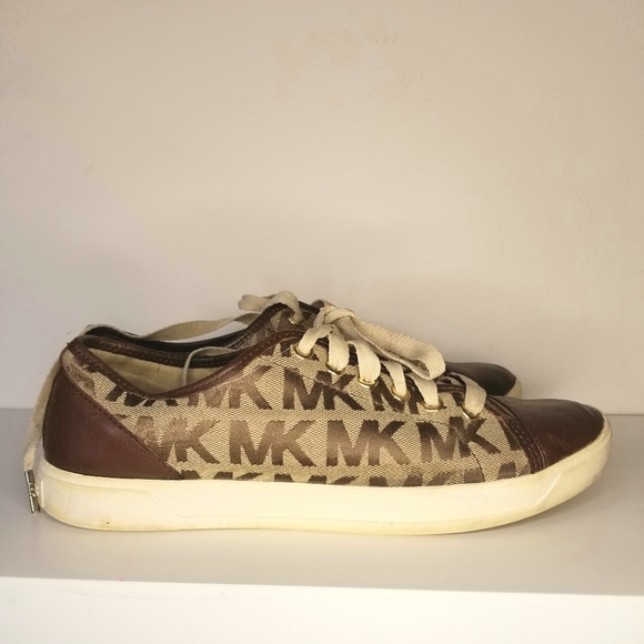 Michael Kors Sneakers - Picture 4 of 6